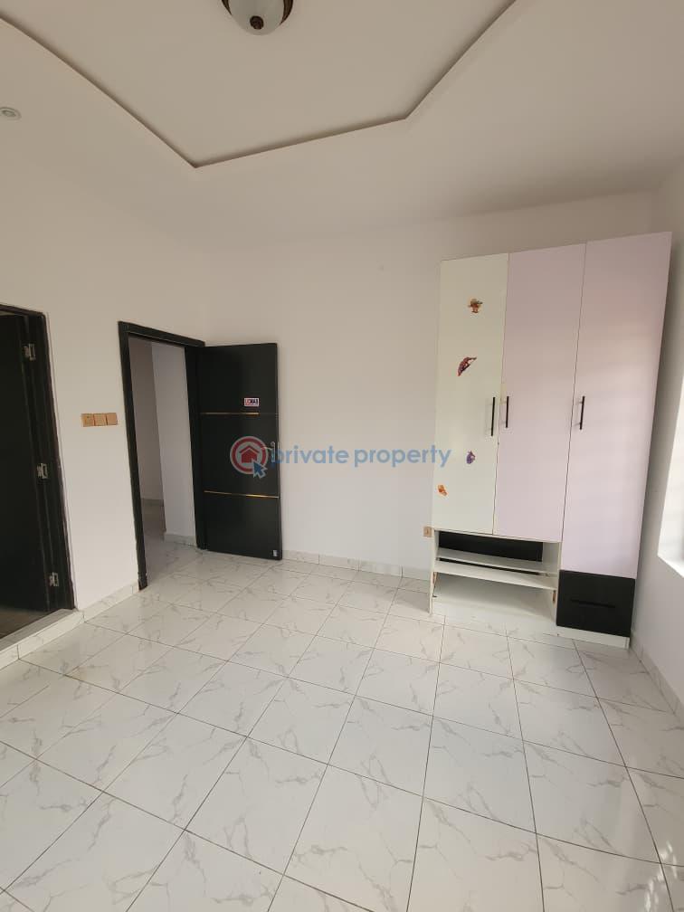 House For Rent At Kolapo Ishola Gra Ibadan Oyo - 4