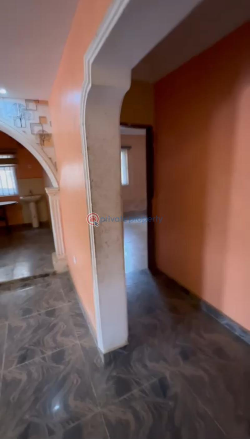 3 bedroom Detached Bungalow For Sale Makogi, Magboro Obafemi Owode Ogun - 5