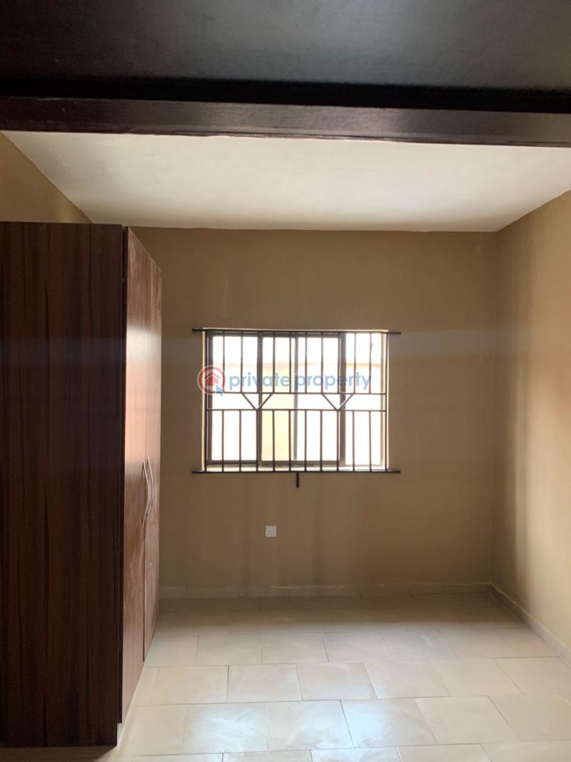 3 bedroom Block Of Flats For Rent Omole Phase 2 Estate Omole Phase 2 Ojodu Lagos - 4