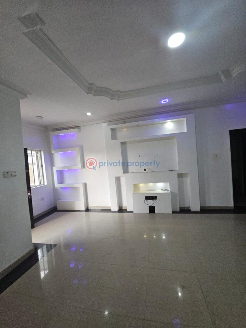 3 bedroom Block Of Flats For Rent Magodo Phase 1 Magodo Kosofe/Ikosi Lagos - 0