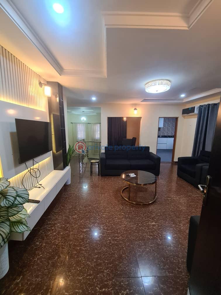 3 bedroom Block Of Flats For Rent Onireke Gra, Jericho, Ibadan Ibadan Oyo - 0