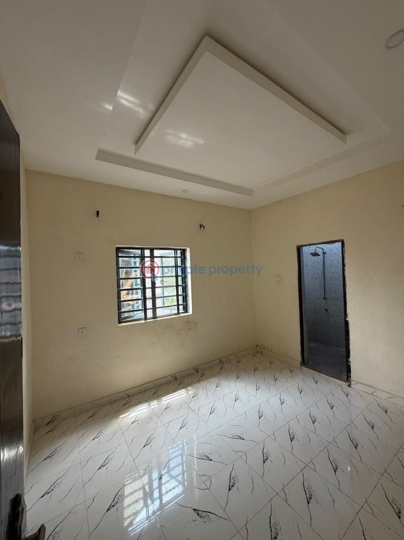 Flat & Apartment For Rent At Ikolaba Estate, Band A Ibadan Oyo - 6
