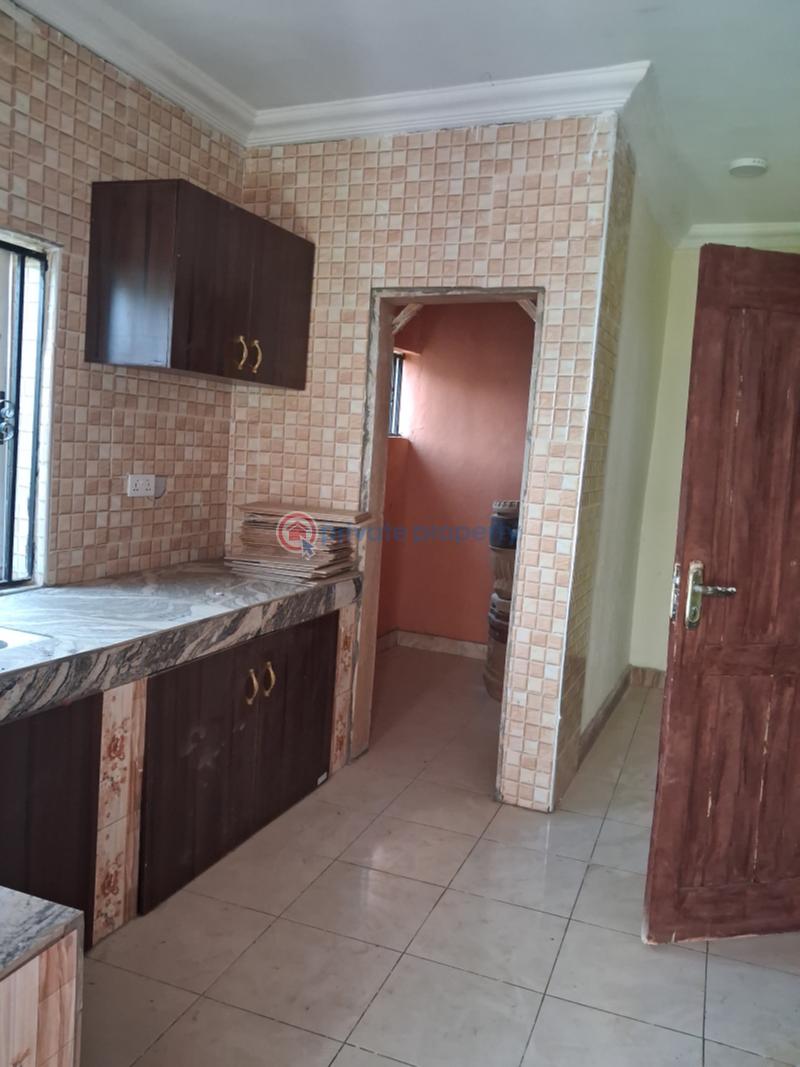 3 bedroom Block Of Flats For Rent In An Estate Magboro Lagos Extension Ogun - 0
