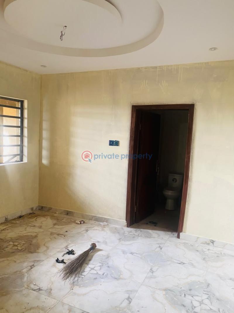 Flat & Apartment For Rent Ajeigbe, Ring Rd, Ibadan Ibadan Oyo - 5