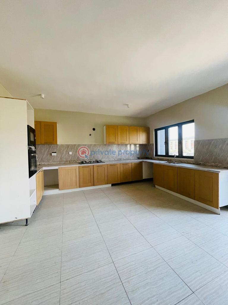 3 bedroom Block Of Flats For Sale Surulere Lagos - 2