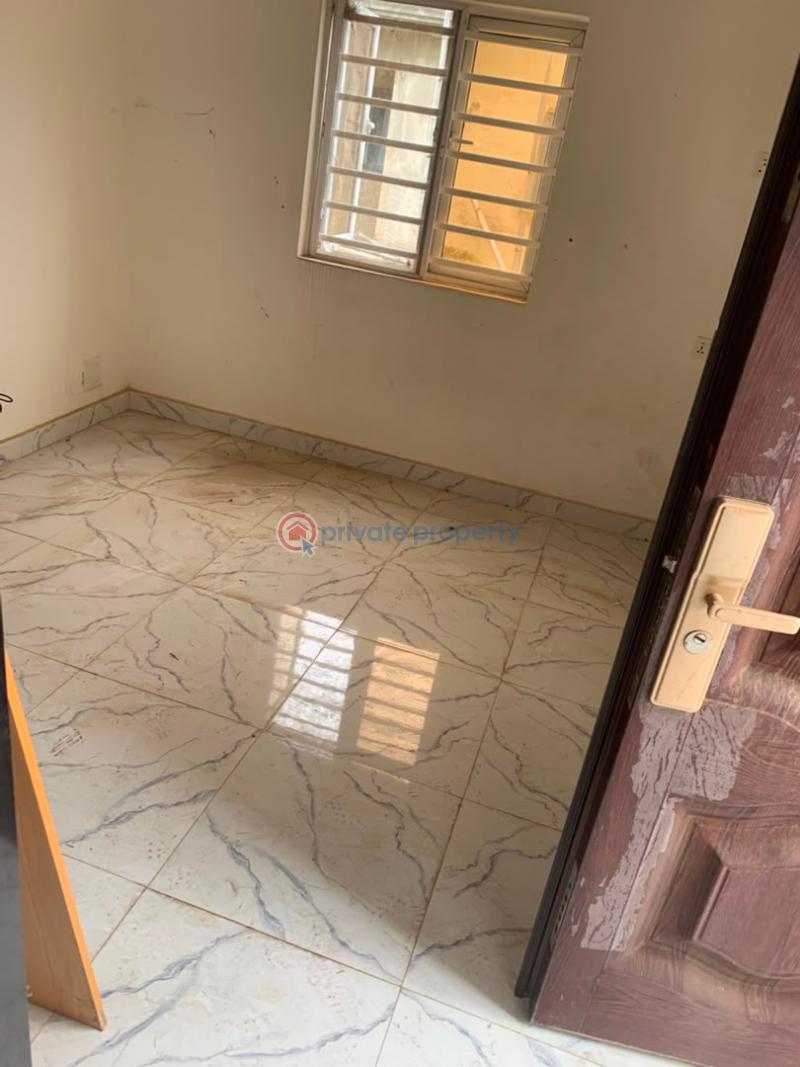 3 bedroom Block Of Flats For Rent Oke Ibukun, Elebu, Akala Express, Ibadan Akala Express Ibadan Oyo - 5