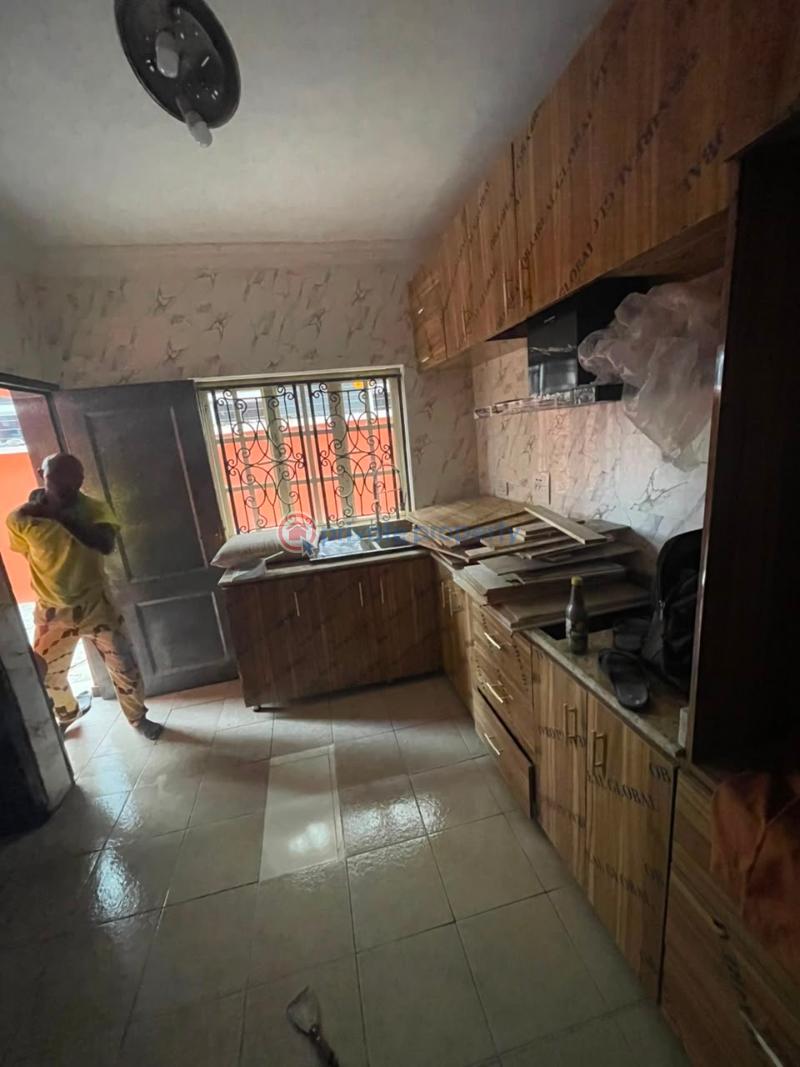 3 bedroom Block Of Flats For Rent Magodo Gra Phase 1 Magodo Kosofe/Ikosi Lagos - 0