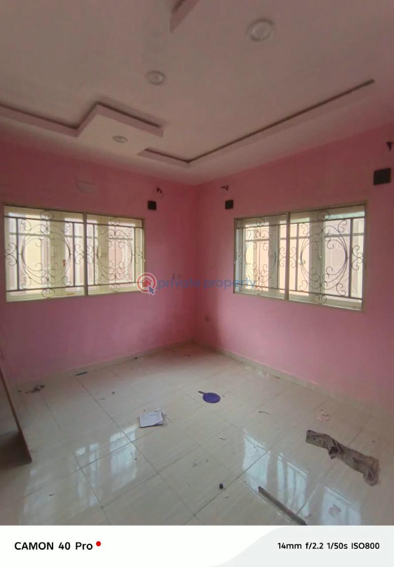 Flat & Apartment For Rent Iyana Olopa / Anifalaje Estate, Akobo, Ibadan (tarred Road Access) Ibadan Oyo - 3