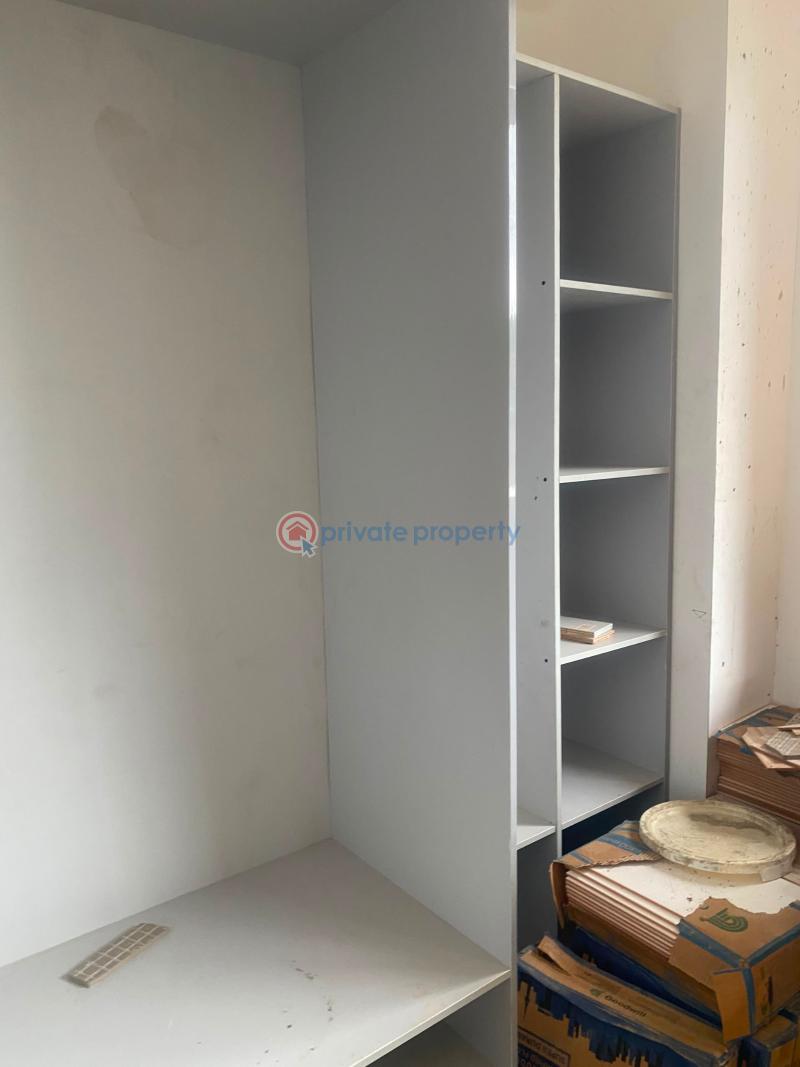 3 bedroom Block Of Flats For Sale 63, Oduduwa Crescent Ikeja Lagos - 7