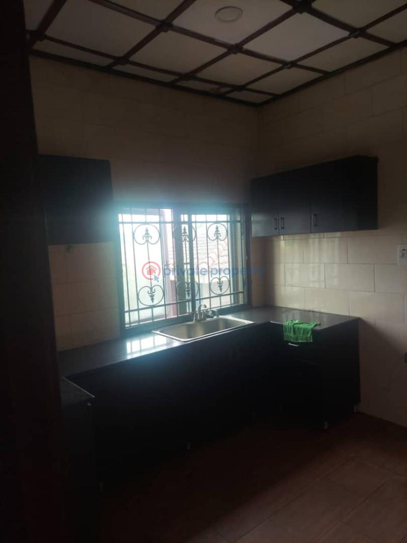3 bedroom flat at cedar street, alalubosa gra - 6 3 bedroom Block Of Flats For Rent Cedar Street Alalubosa Gra Alalubosa Ibadan Oyo - 6