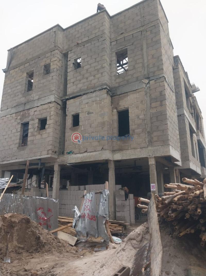 3 bedroom Shared Apartment For Sale Sawmills Ifako-Gbagada Lagos - 4