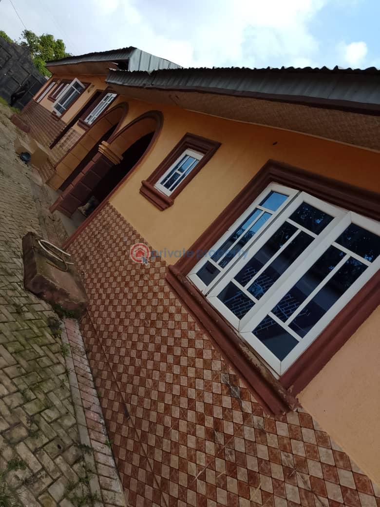 3 bedroom Block Of Flats For Rent Jiboye, Omi Apata Apata Ibadan Oyo - 0