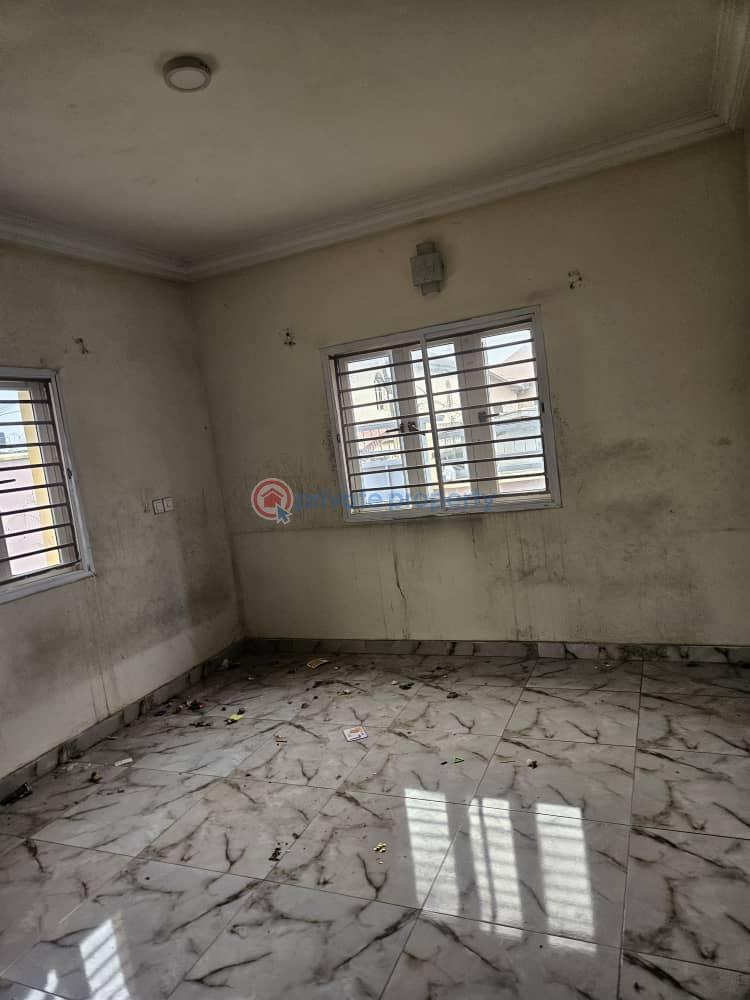 3 bedroom Block Of Flats For Rent Omole Olowora Ojodu Lagos - 4