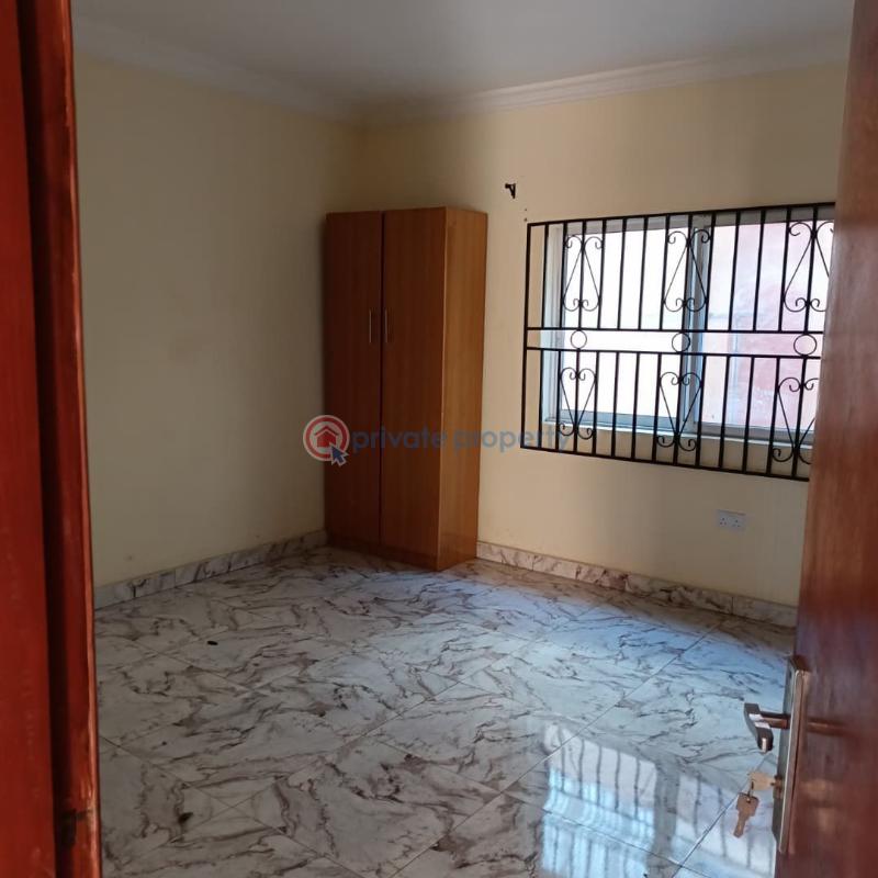 3 bedroom Block Of Flats For Rent Olusoji Avenue, Oluyole Extension Akala Express Ibadan Oyo - 0
