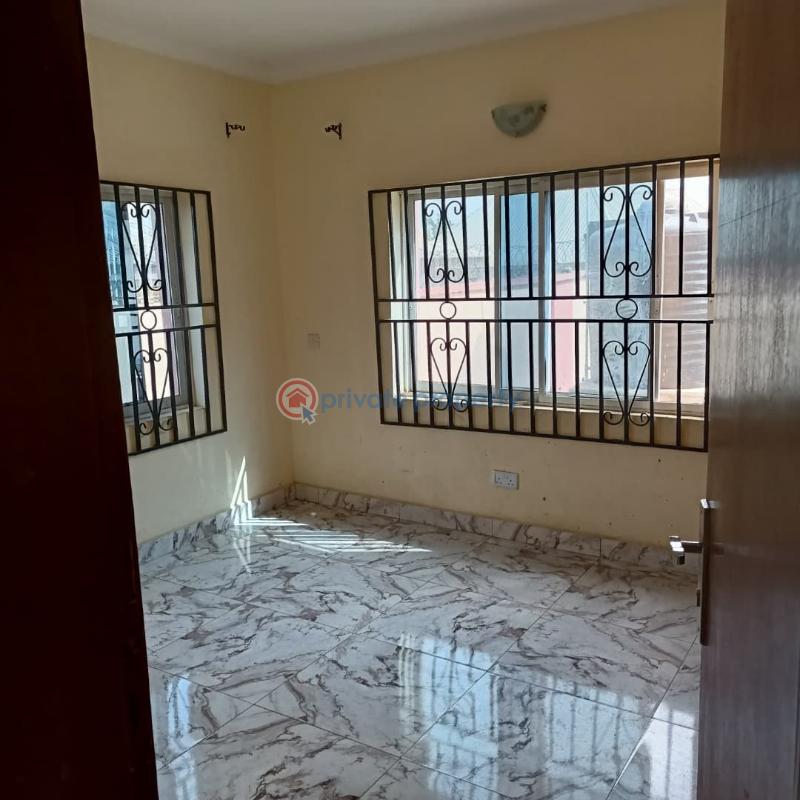 3 bedroom Block Of Flats For Rent Olusoji Avenue, Oluyole Extension Akala Express Ibadan Oyo - 1