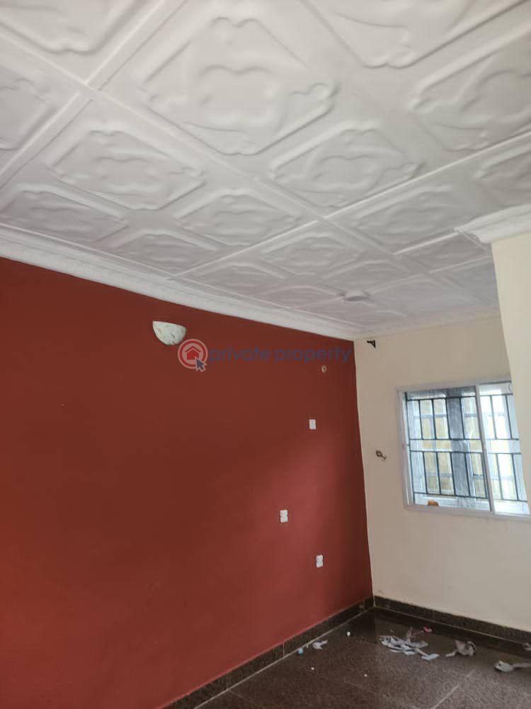 3 bedroom Block Of Flats For Rent Oluyole Estate, Ibadan. Oluyole Estate Ibadan Oyo - 1