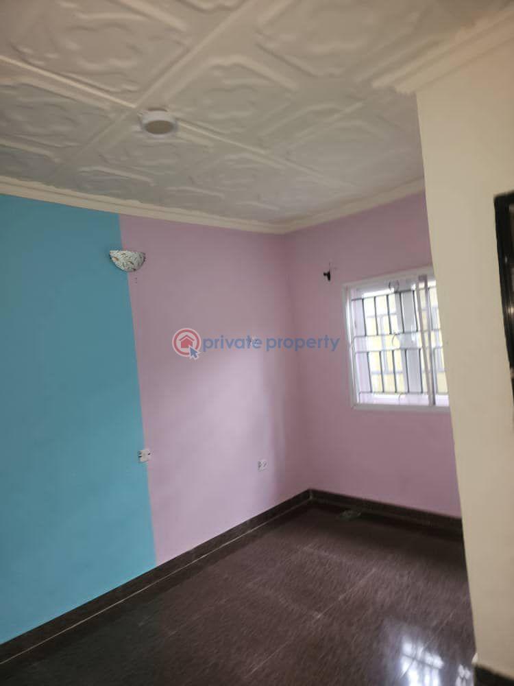 3 bedroom Block Of Flats For Rent Oluyole Estate, Ibadan. Oluyole Estate Ibadan Oyo - 3