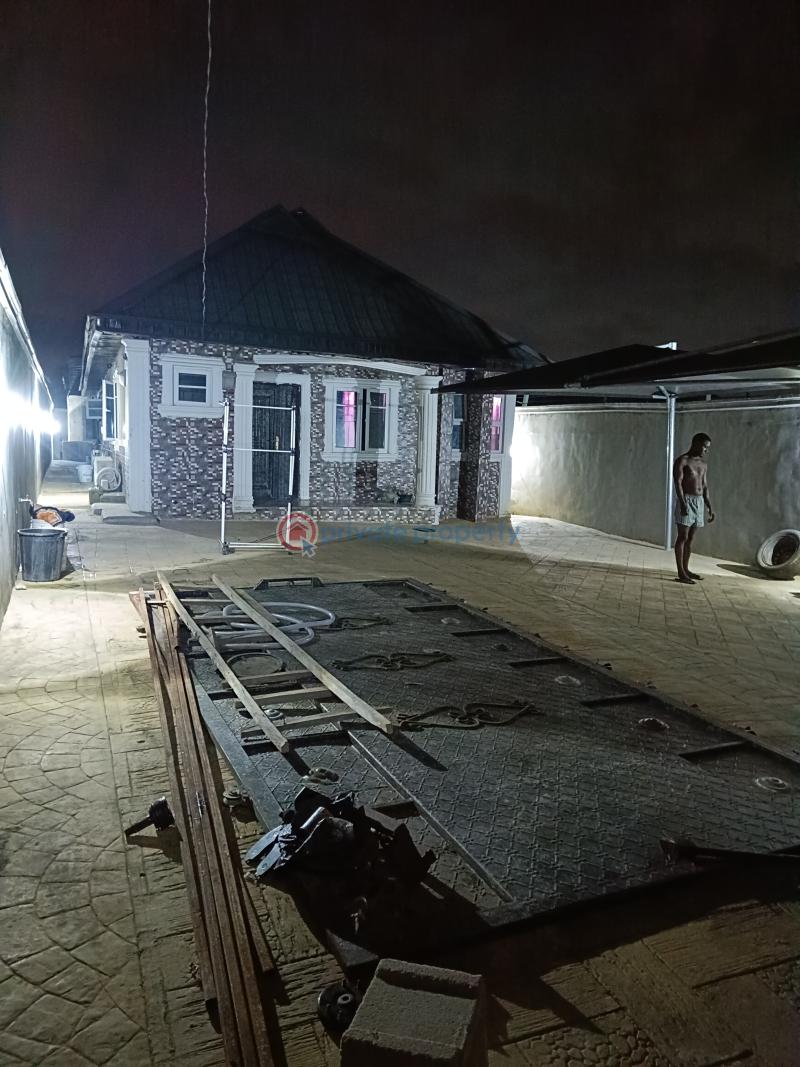 3 bedroom Self Contain For Sale Oreta Igbogbo Ikorodu Lagos - 0