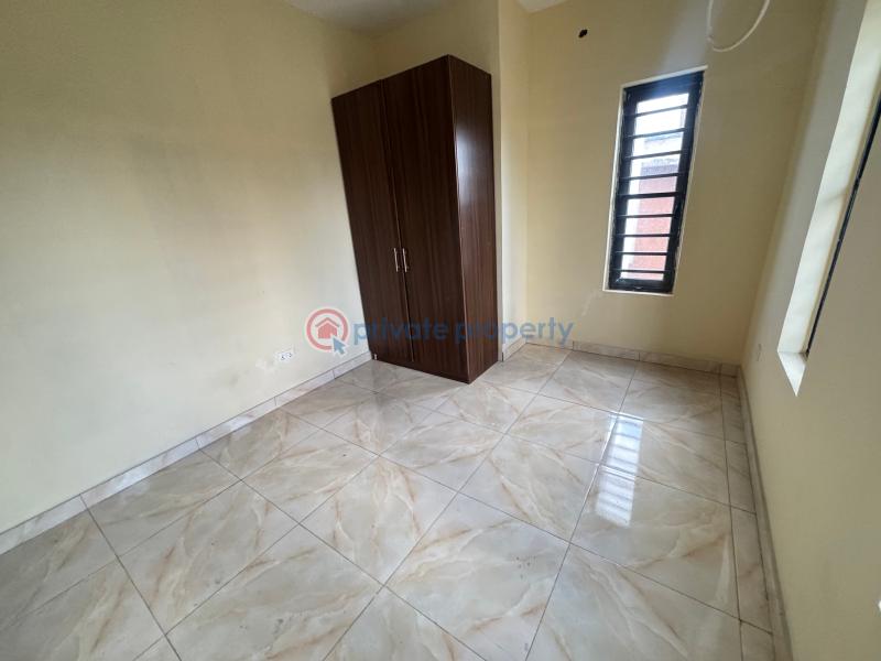 3 bedroom Block Of Flats For Sale Yabatech Staff Quarters Yaba Lagos - 19