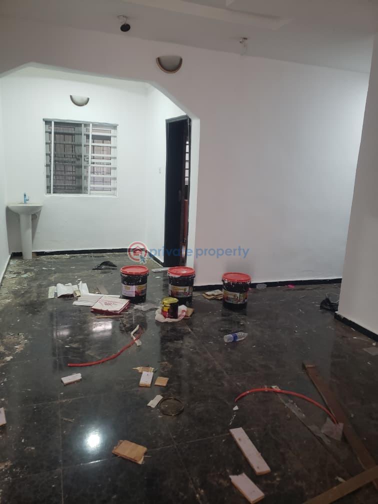 3 bedroom Block Of Flats For Rent Behind Mardie Grazz Lounge, Akala Express Ibadan Oyo - 5