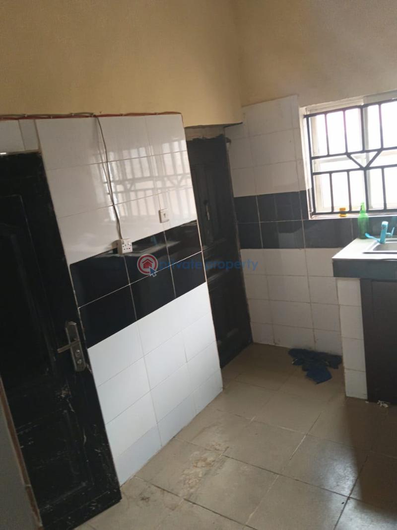 3 bedroom Block Of Flats For Rent Adeoje Estate, Akala Express, Oluyole Extension, Ibadan Bodija Ibadan Oyo - 4
