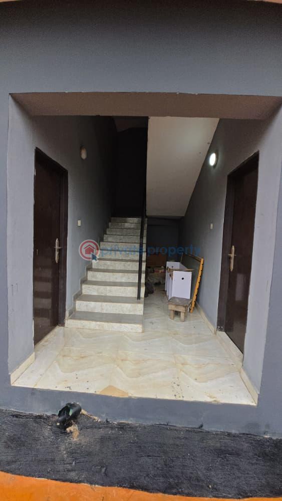 3 bedroom Flat & Apartment For Sale Okeira Ogba Lagos - 11