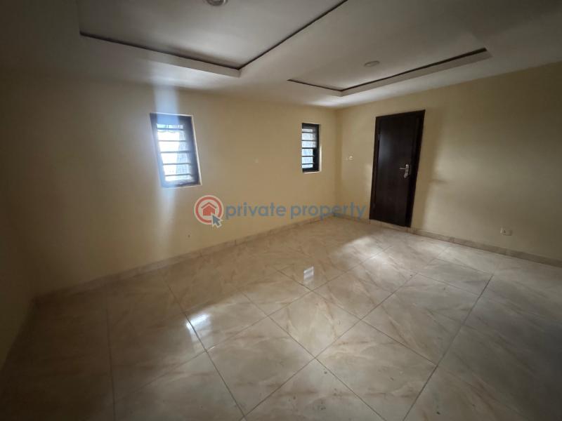 3 bedroom Block Of Flats For Sale Yabatech Staff Quarters Yaba Lagos - 14