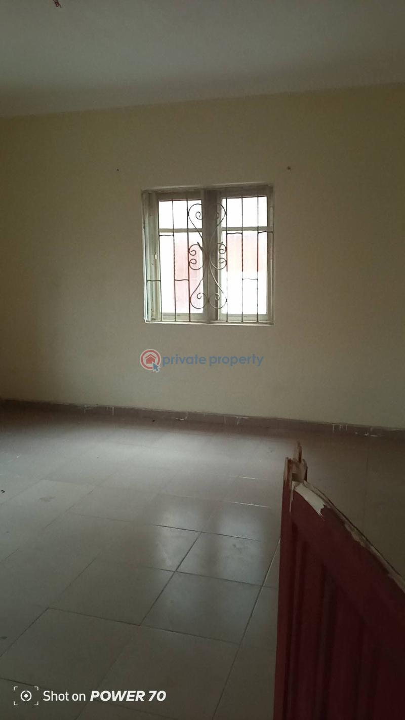 3 bedroom Block Of Flats For Rent Agura Gberigbe Gberigbe Ikorodu Lagos - 8