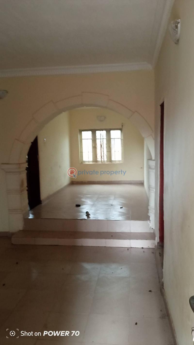 3 bedroom Block Of Flats For Rent Agura Gberigbe Gberigbe Ikorodu Lagos - 4