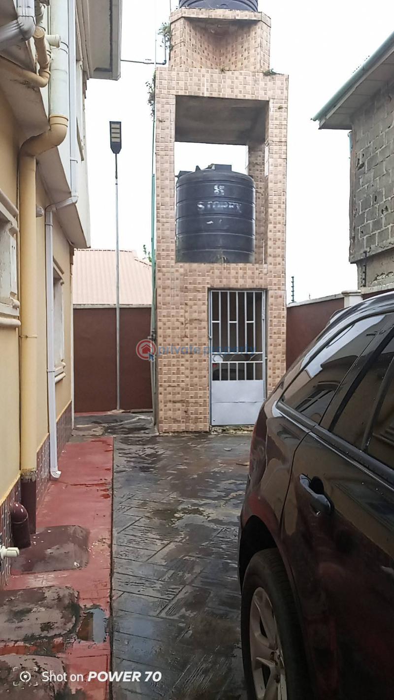 3 bedroom Block Of Flats For Rent Agura Gberigbe Gberigbe Ikorodu Lagos - 11
