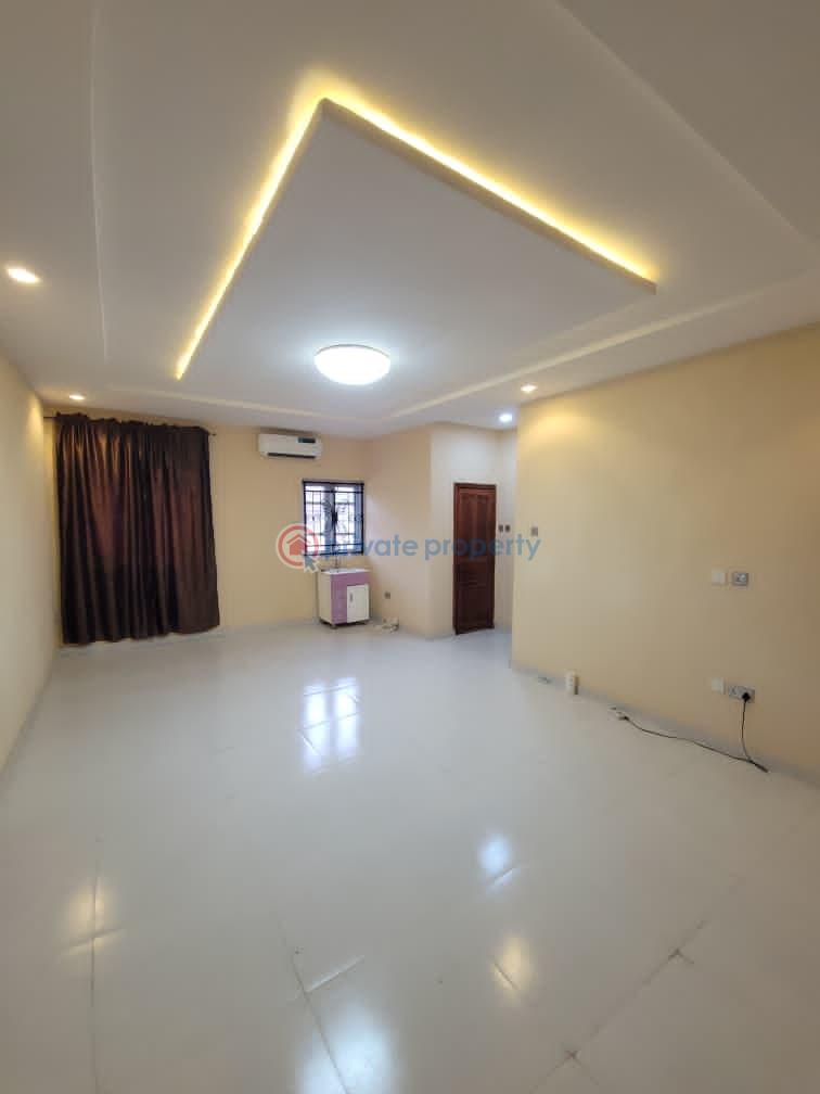 3 bedroom Block Of Flats For Rent Kolapo Ishola Gra, Akobo Akobo Ibadan Oyo - 1