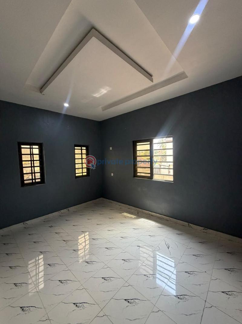 Flat & Apartment For Rent At Ikolaba Estate, Band A Ibadan Oyo - 4