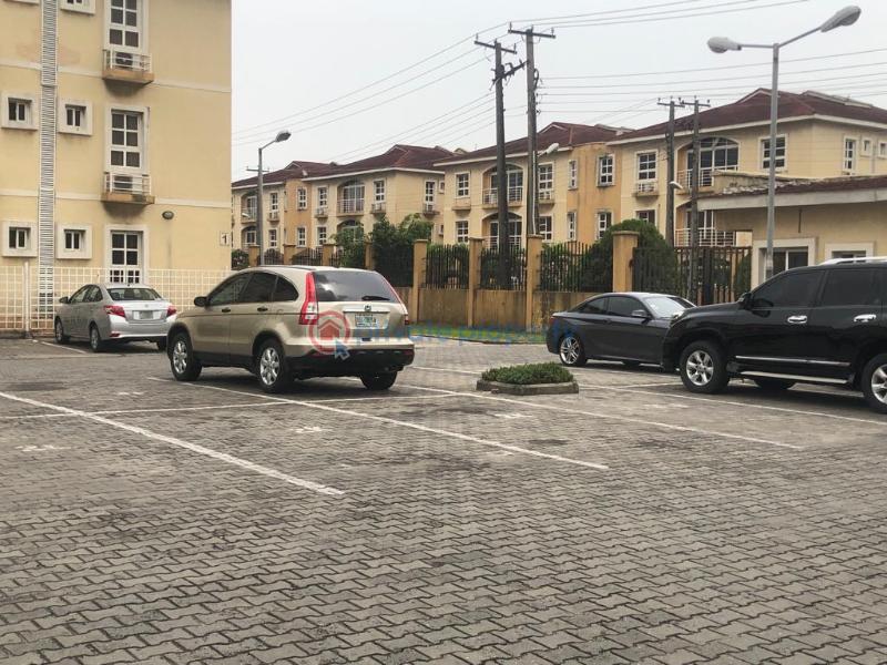 3 bedroom Flat & Apartment For Sale Milverton Estate, Osapa Shopprite Road Osapa Lekki Lagos - 2