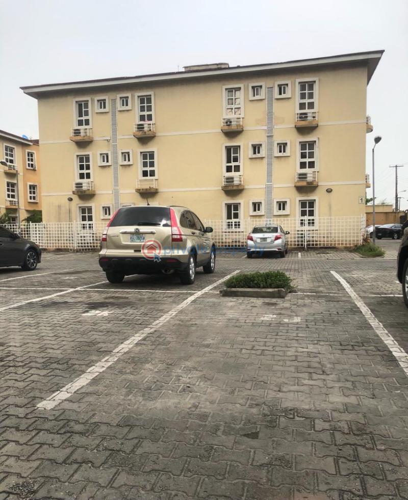 3 bedroom Flat & Apartment For Sale Milverton Estate, Osapa Shopprite Road Osapa Lekki Lagos - 4
