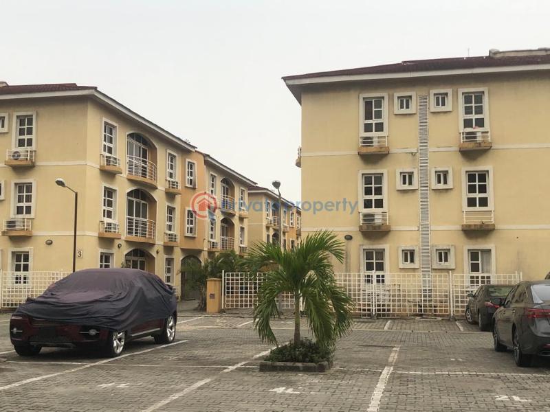 3 bedroom Flat & Apartment For Sale Milverton Estate, Osapa Shopprite Road Osapa Lekki Lagos - 3