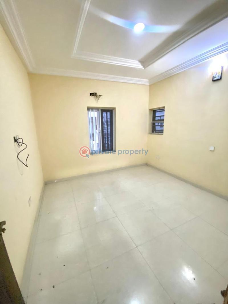 3 bedroom Block Of Flats For Rent Thomas Estate Ajah Lagos - 6