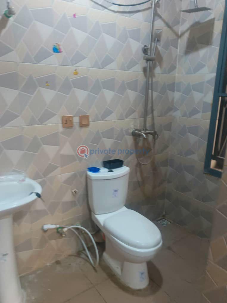 3 bedroom flat just two in a compound - 5 3 bedroom Block Of Flats For Rent Oluyole Estate, Ibadan Oluyole Estate Ibadan Oyo - 5