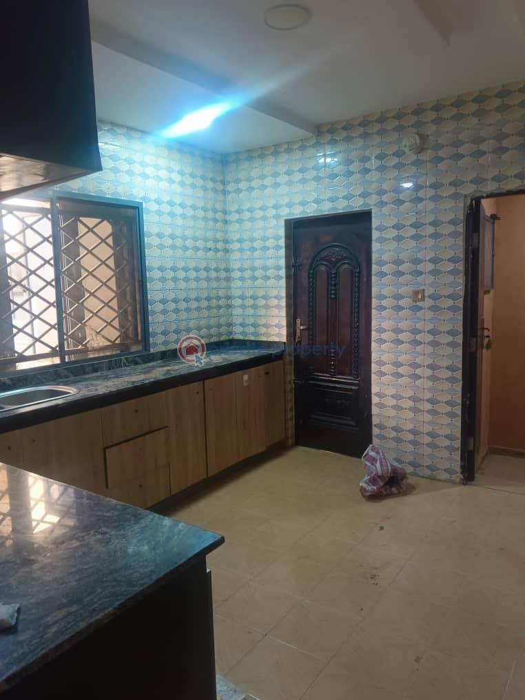 3 bedroom flat just two in a compound - 12 3 bedroom Block Of Flats For Rent Oluyole Estate, Ibadan Oluyole Estate Ibadan Oyo - 12