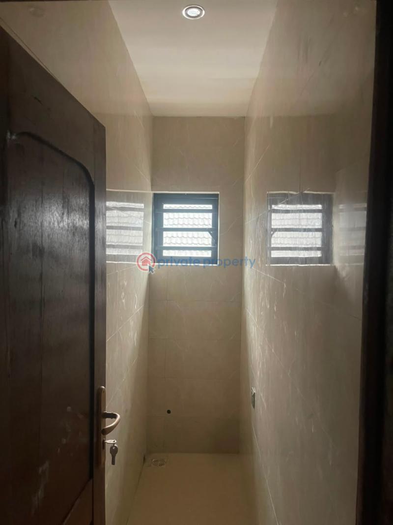 Flat & Apartment For Rent Ajeigbe, Ring Road, Ibadan. Ibadan Oyo - 10