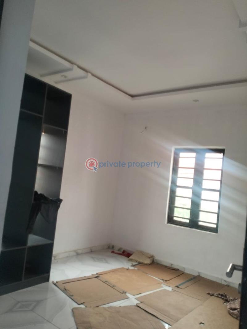 3 bedroom Flat & Apartment For Sale Ikorodu Lagos - 4