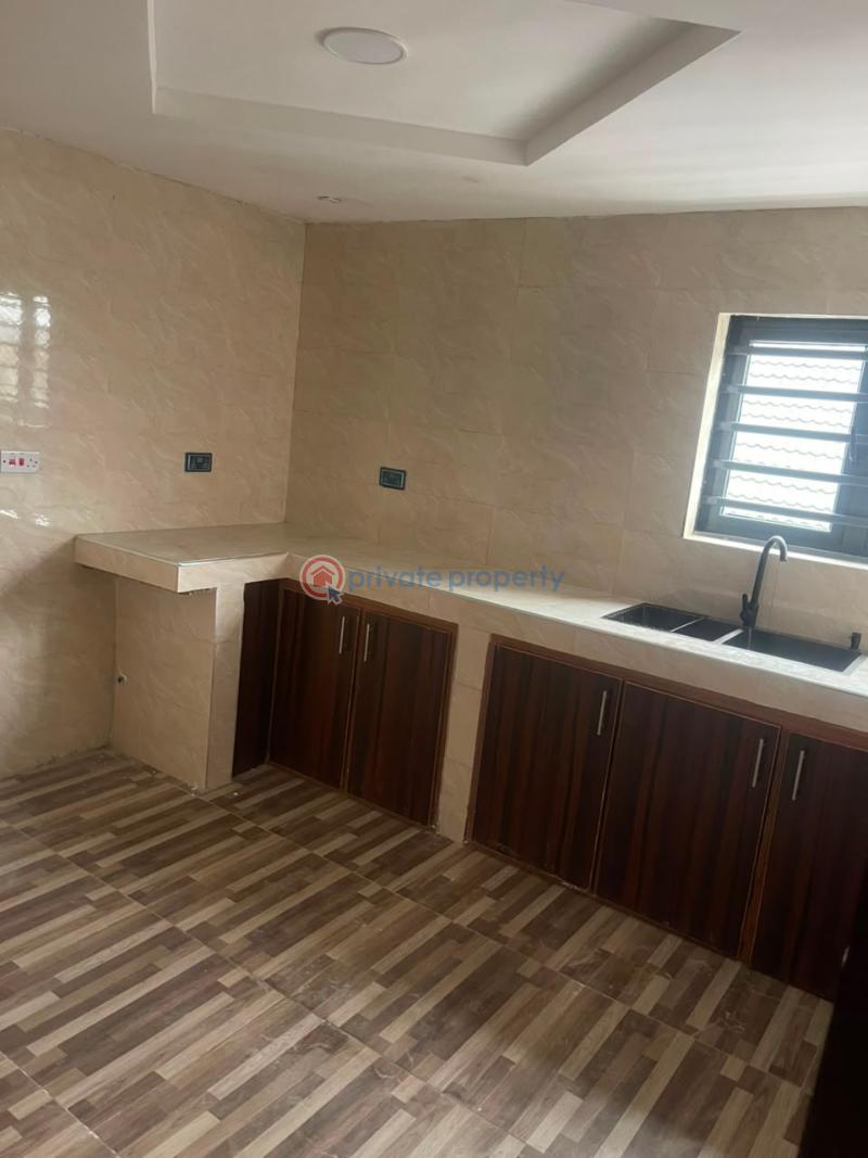 Flat & Apartment For Rent Ajeigbe, Ring Road, Ibadan. Ibadan Oyo - 3