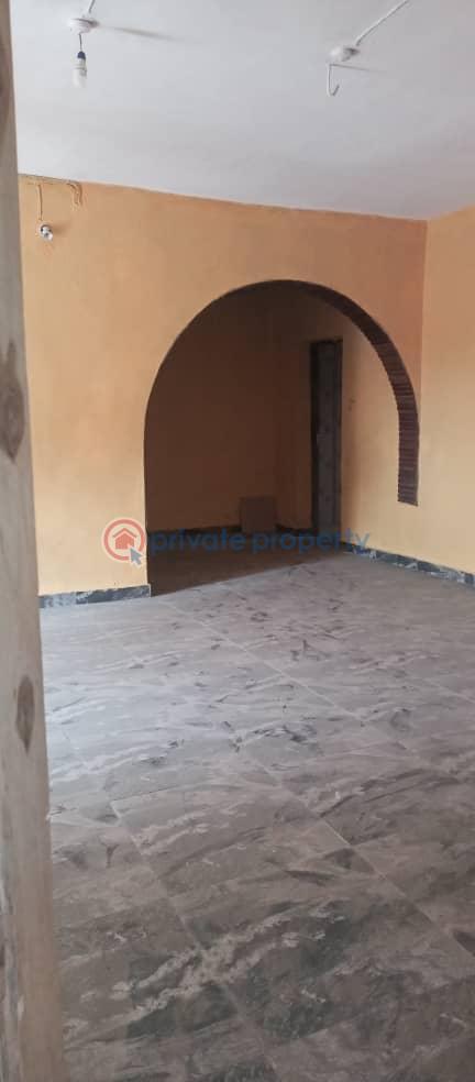 3 bedroom Flat & Apartment For Rent Jakande Estate Isolo Lagos - 4
