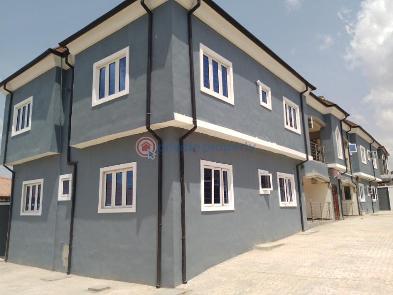 3 bedroom Block Of Flats For Rent Behind Dss, Ile Tuntun, Jericho Extension, Ibadan Ibadan Oyo - 4