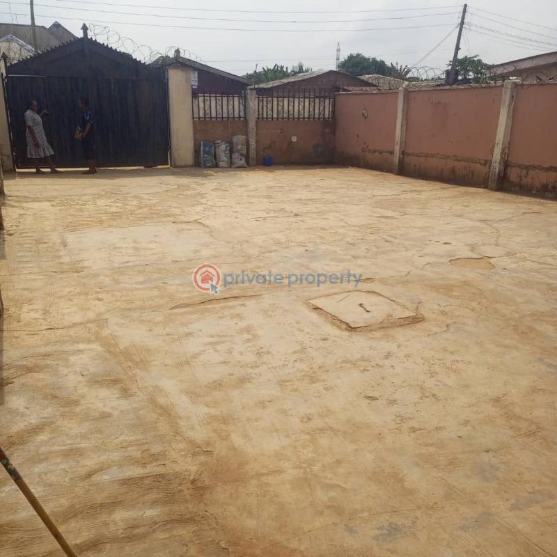 3 bedroom Block Of Flats For Sale Ayobo Ipaja Lagos - 3