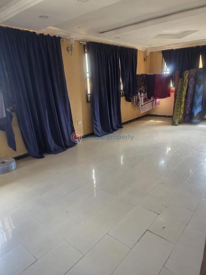 3 bedroom Block Of Flats For Rent Behind Vanguard Pharmacy, Adeoyo Ringroad, Ibadan Ring Road Ibadan Oyo - 3