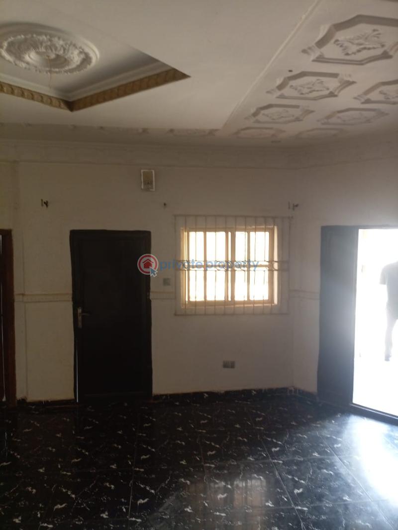 3 bedroom Block Of Flats For Rent Ogo Oluwa, Airport Second Gate Ibadan Oyo - 9