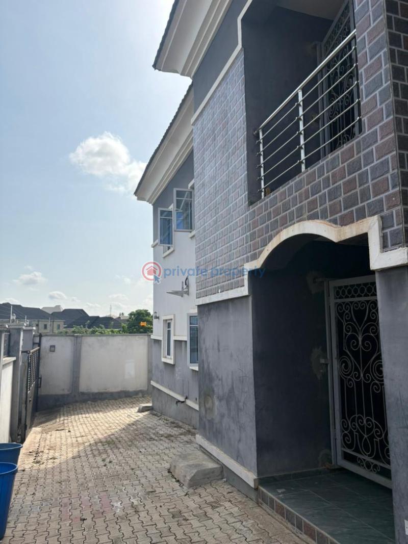 3 bedroom Block Of Flats For Rent Karinkapo Estate Akala Express Ibadan Oyo - 3