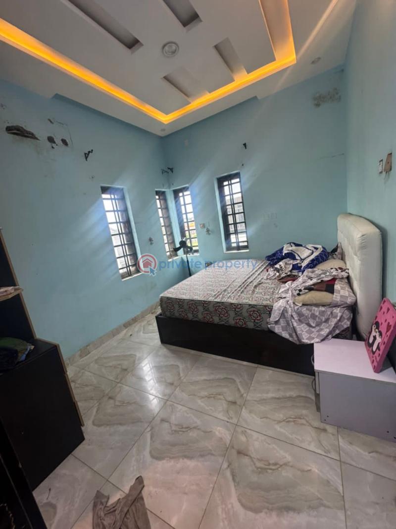 3 bedroom Block Of Flats For Rent Olusoji Avenue, Oluyole Extension Oluyole Estate Ibadan Oyo - 0