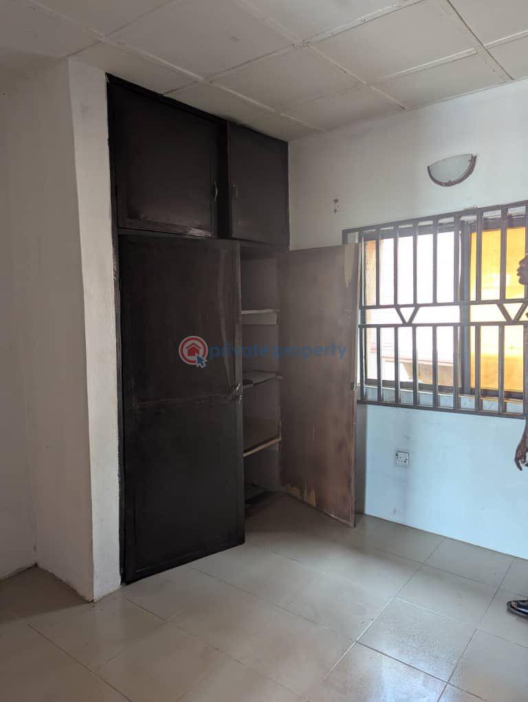 3 bedroom Block Of Flats For Rent Elebu Market Akala Express Ibadan Oyo - 4