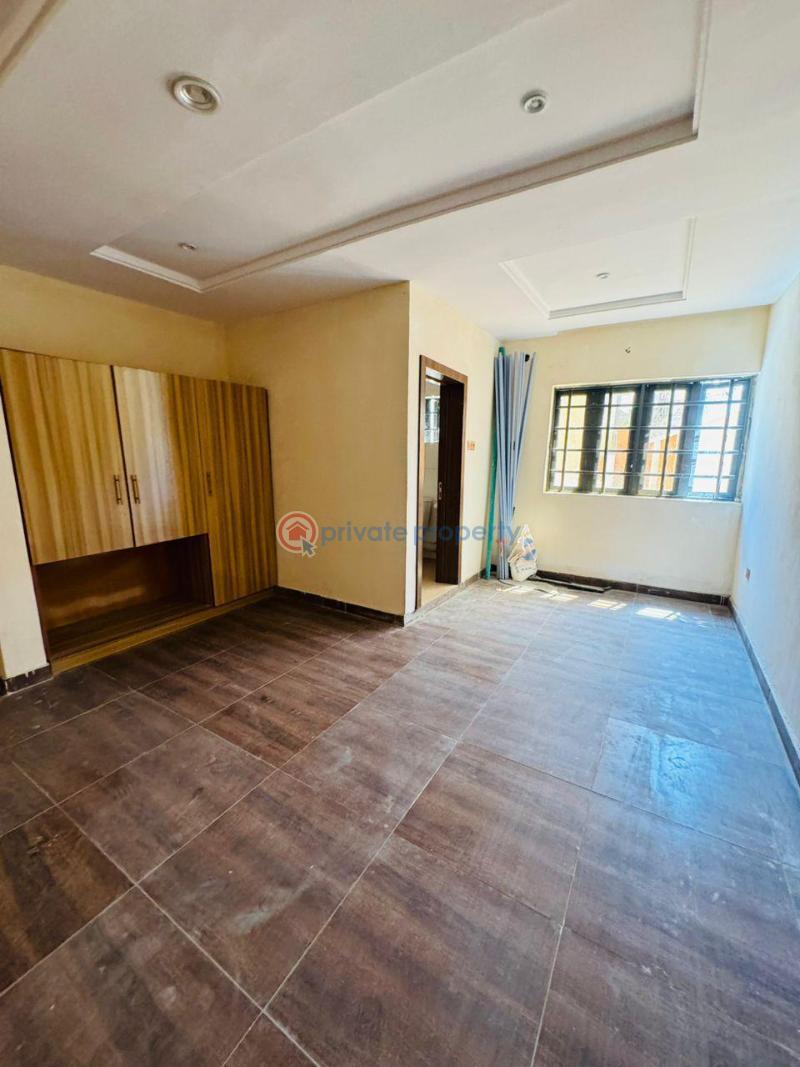 3 bedroom Mini Flat For Rent Aerodrome Gra Samonda Ibadan Oyo - 2